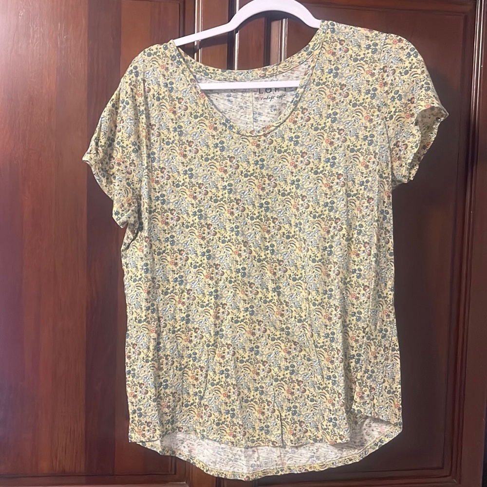 LOFT womens t-shirt
